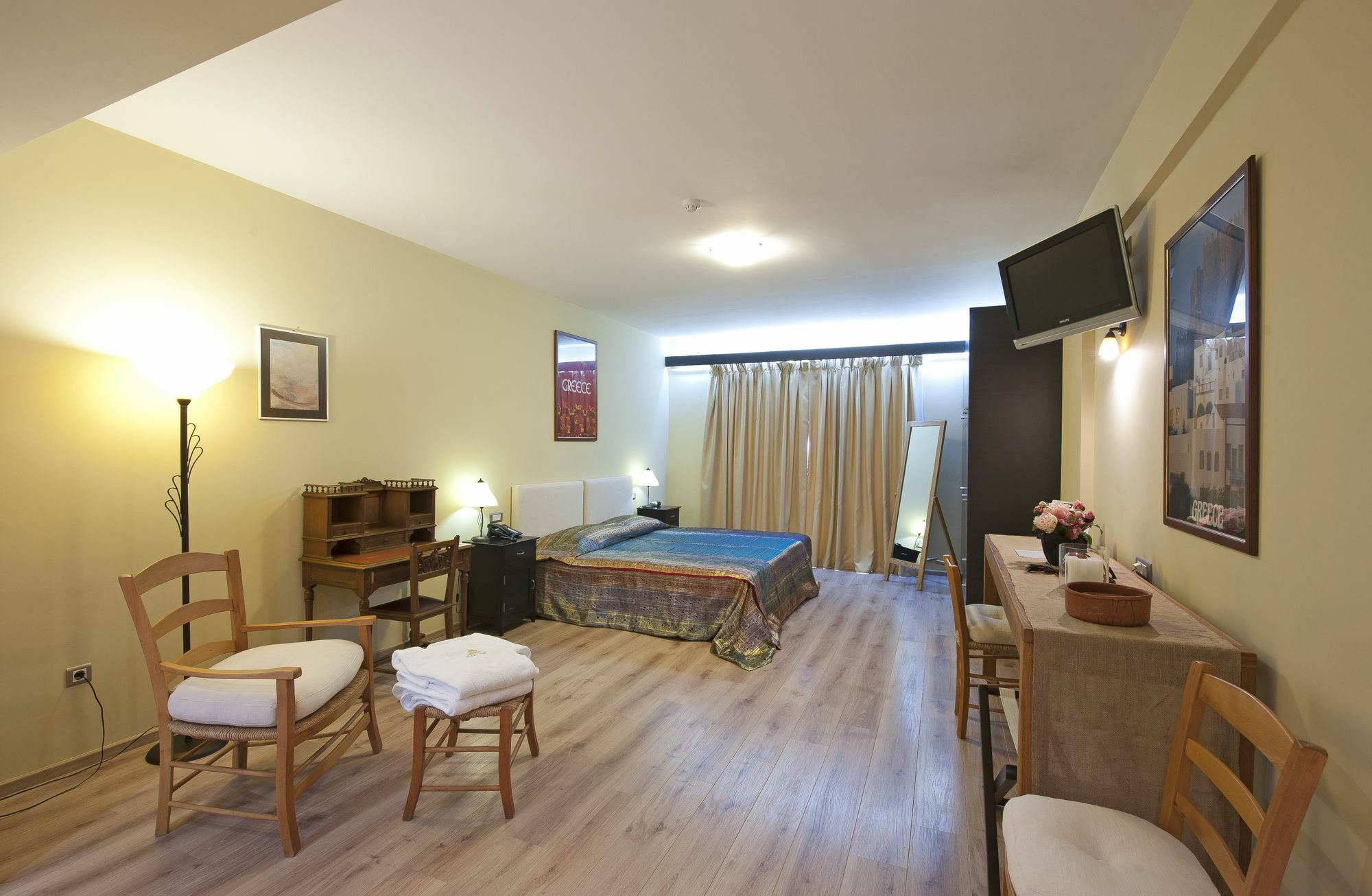 Efplias Hotel Apartments Piræus Eksteriør billede