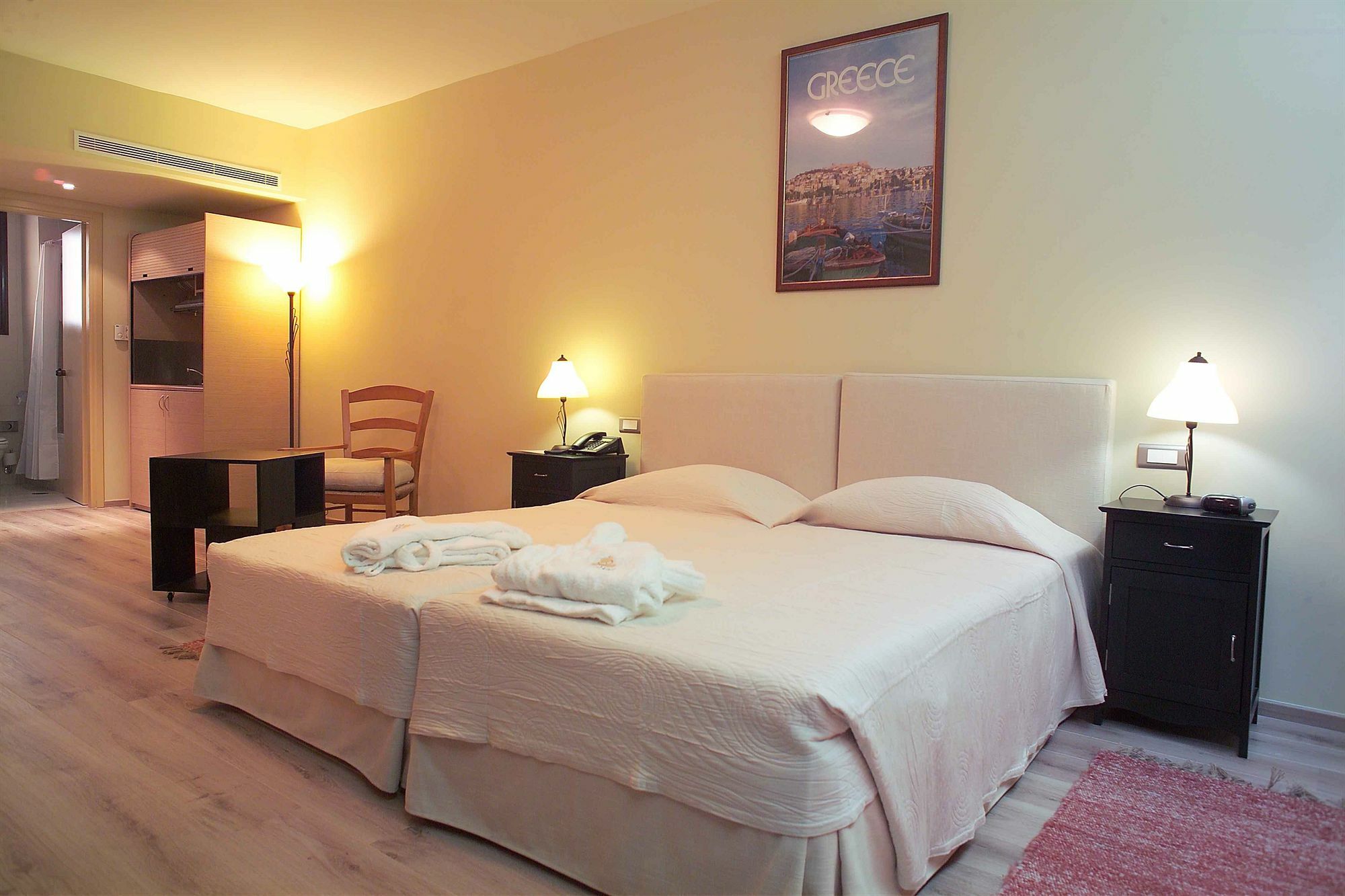 Efplias Hotel Apartments Piræus Værelse billede